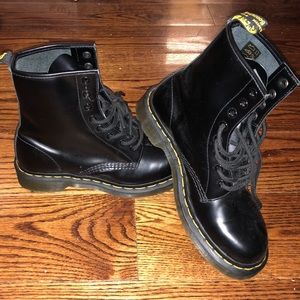 Doc Martens Matte Black